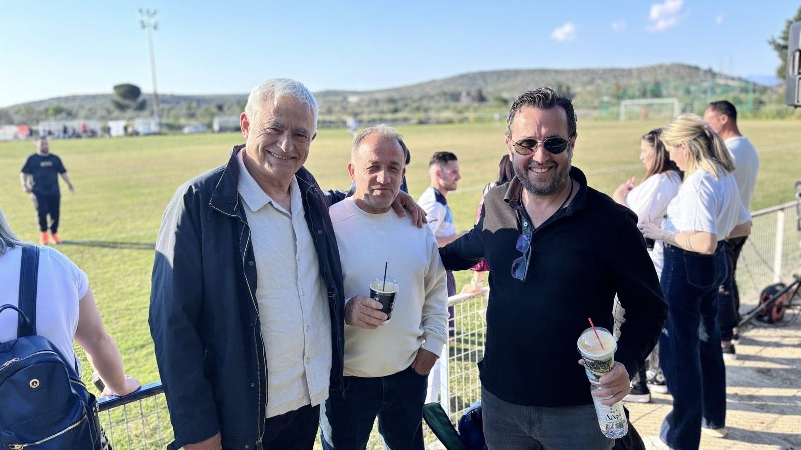 Cover Image for Συγχαρητήρια την ομάδα του Μιαούλη των Φύλλων