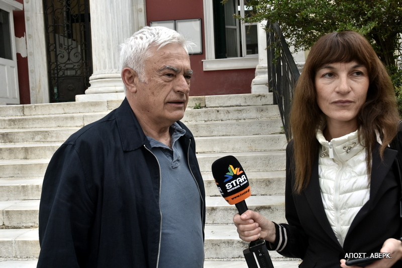 Cover Image for Δίπλα στους κατοίκους του Μύτικα